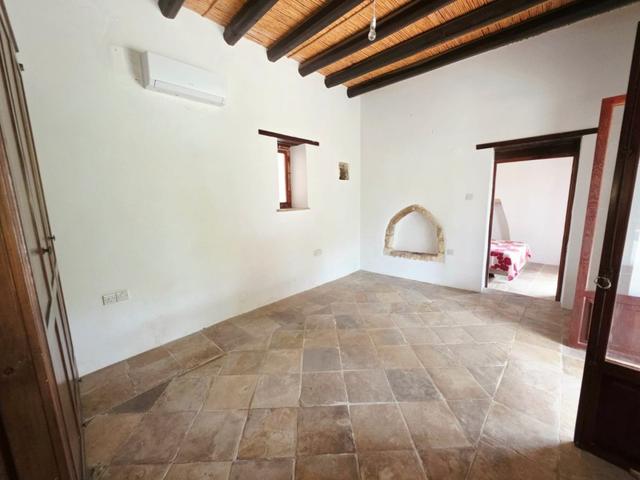 2 Bedroom Bungalow For Rent: https://www.zyprus.com/property/39368/2-bedrooms-house-bungalow-in-tala-paphos (www.zyprus.com)