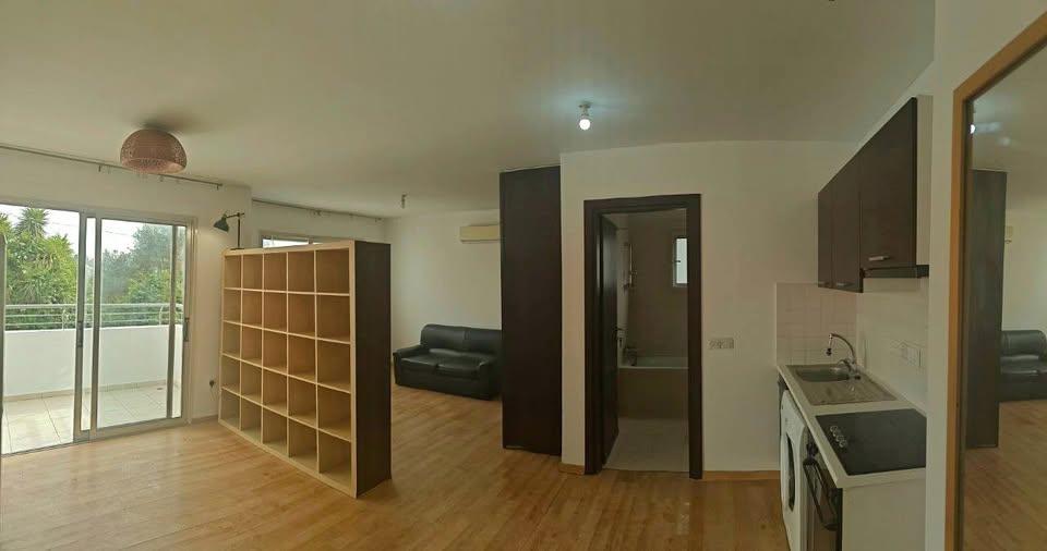 1 bed 1 bath Flat/apartment: https://www.facebook.com/marketplace/item/732786372642175 (www.facebook.com)