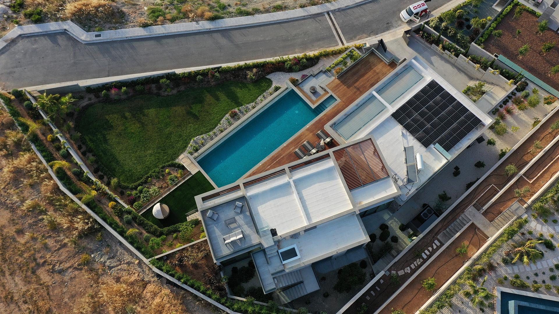 5-bedroom villa in Paphos № 152717: https://dom.com.cy/en/catalog/sale/152717/ (dom.com.cy)