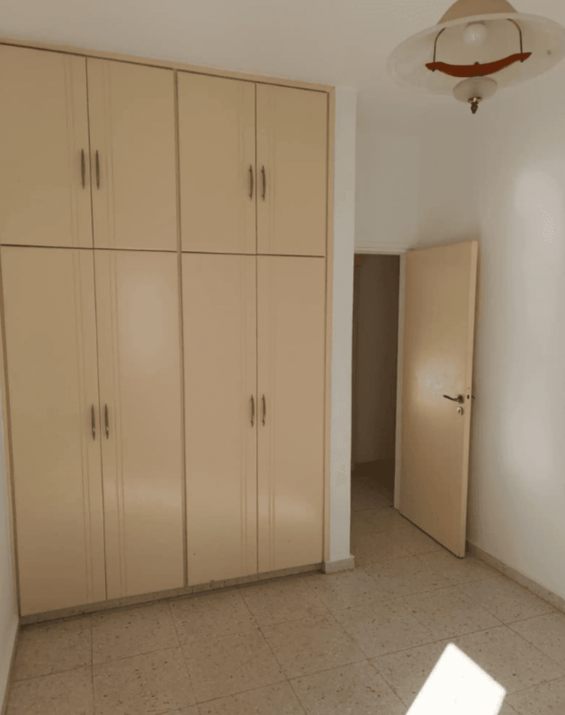 6-bedroom maisonette for sale: https://www.bazaraki.com/adv/5787059_6-bedroom-maisonette-for-sale (www.bazaraki.com)