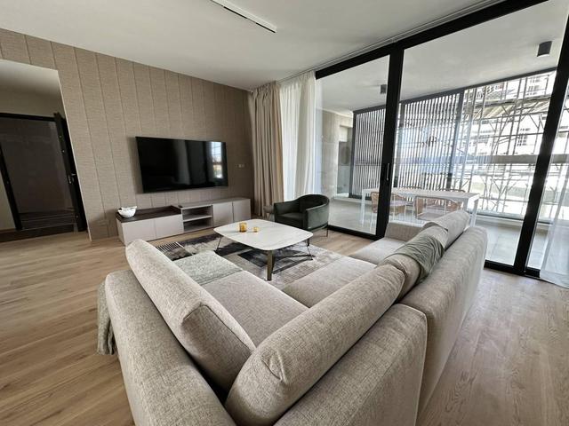 New 3-bedroom penthouse in Limassol № 152849: https://dom.com.cy/en/catalog/sale/152849/ (dom.com.cy)