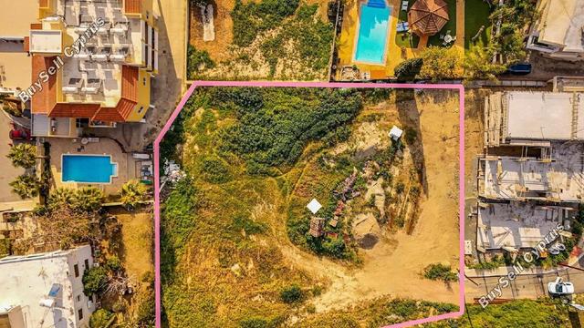 1,982 SQM Residential Land for sale in Oroklini, Larnaca: https://www.buysellcyprus.com/property-for-sale/larnaca/oroklini/land-for-sale-oroklini-larnaca-1796736.html (www.buysellcyprus.com)