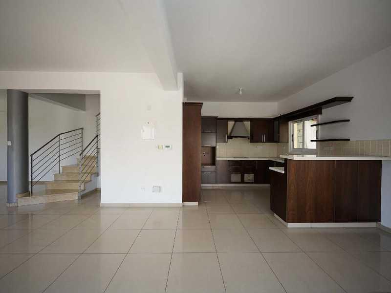 3-bedroom villa for sale: https://www.bazaraki.com/adv/5799650_3-bedroom-villa-for-sale (www.bazaraki.com)