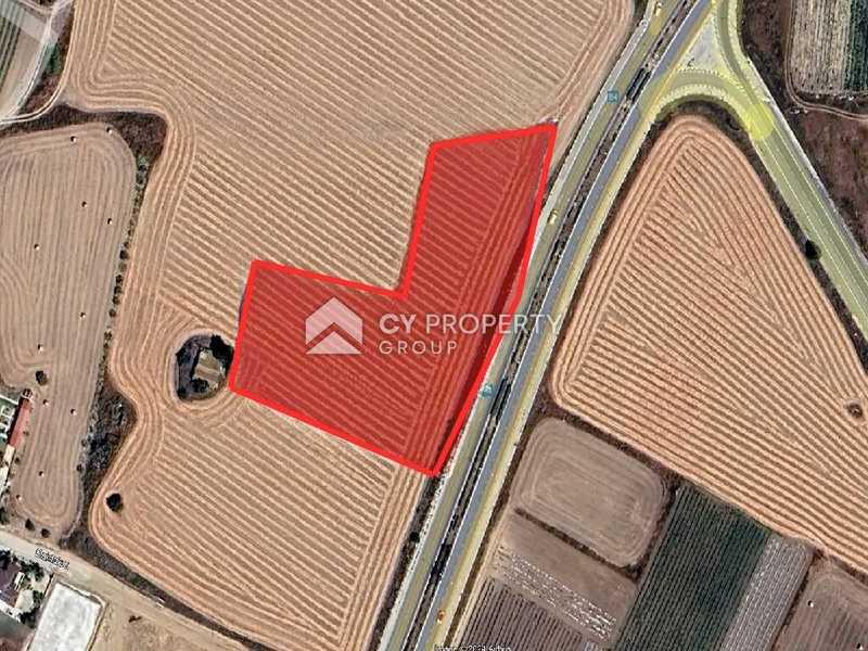 Residential land 8415 m²: https://www.bazaraki.com/adv/5797759_residential-land-8415-m2 (www.bazaraki.com)