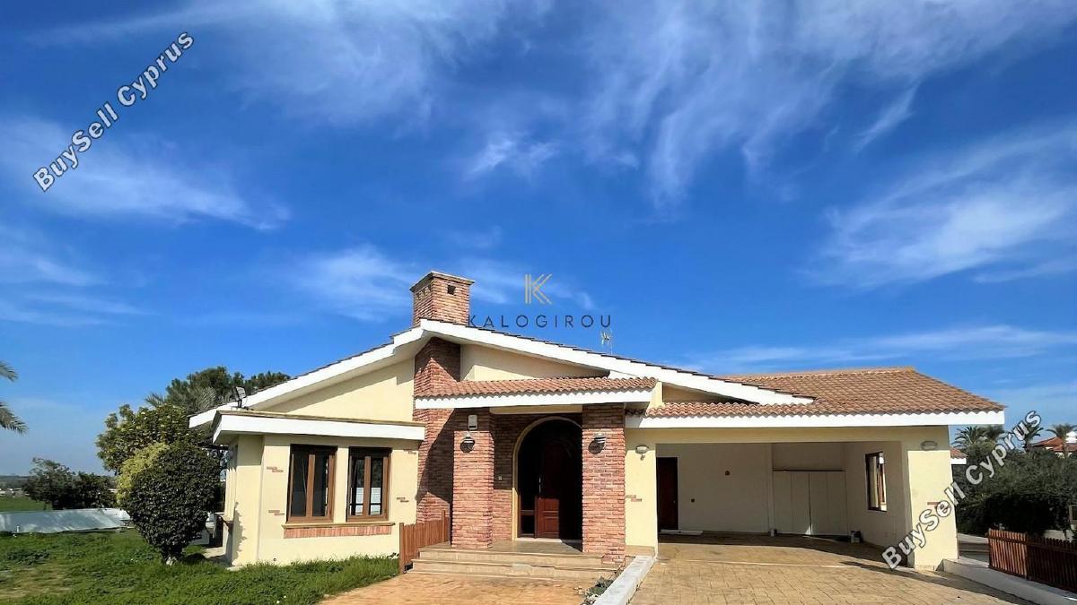 5 Bedroom Bungalow for sale in Geri, Nicosia: https://www.buysellcyprus.com/property-for-sale/nicosia/geri/5-bed-bungalow-for-sale-geri-nicosia-1794224.html (www.buysellcyprus.com)