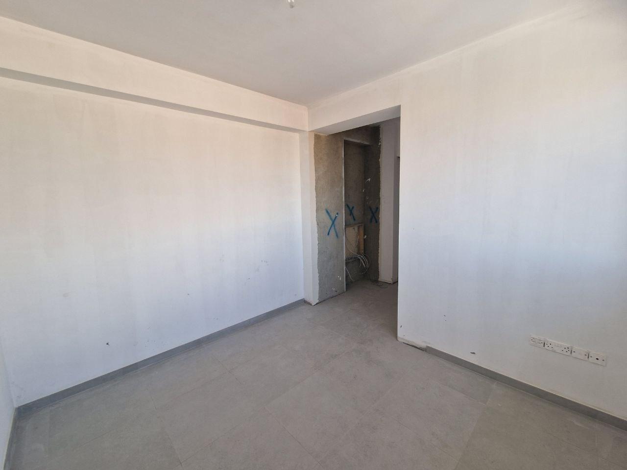 New 2-bedroom penthouse in Larnaca № 153918: https://dom.com.cy/en/catalog/sale/153918/ (dom.com.cy)