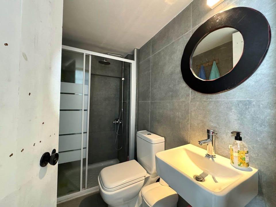 Office for Rent - downtown: https://www.facebook.com/marketplace/item/570287795576296 (www.facebook.com)