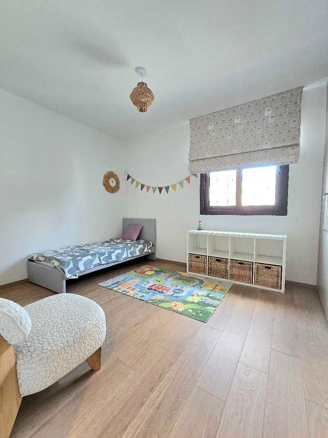 3-bedroom apartment to rent: https://www.bazaraki.com/adv/5787587_3-bedroom-apartment-to-rent (www.bazaraki.com)