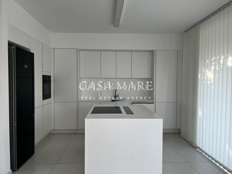 Three-Bedroom House in Egκomi: https://www.offer.com.cy/en/three-bedroom-house-in-egκomi/21-816636/ (www.offer.com.cy)