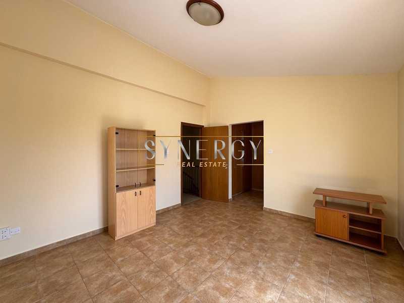 3-bedroom semi-detached to rent: https://www.bazaraki.com/adv/5795487_3-bedroom-semi-detached-to-rent (www.bazaraki.com)