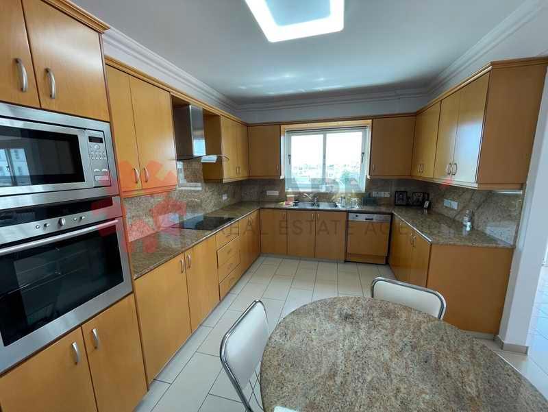 3-bedroom penthouse for sale: https://www.bazaraki.com/adv/5797545_3-bedroom-penthouse-for-sale (www.bazaraki.com)