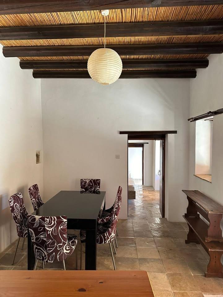 2 Bedroom Bungalow For Rent: https://www.zyprus.com/property/39368/2-bedrooms-house-bungalow-in-tala-paphos (www.zyprus.com)