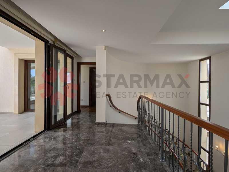 5-bedroom villa for sale: https://www.bazaraki.com/adv/5799652_5-bedroom-villa-for-sale (www.bazaraki.com)