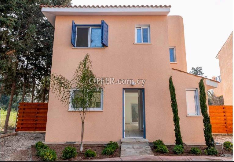 House (Detached) in Kato Paphos, Paphos for Sale: https://www.offer.com.cy/en/house-detached-in-kato-paphos-paphos-for-sale/21-816376/ (www.offer.com.cy)