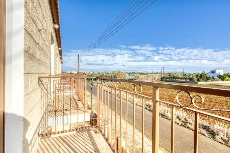 2-bedroom maisonette for sale: https://www.bazaraki.com/adv/5740711_2-bedroom-maisonette-for-sale (www.bazaraki.com)