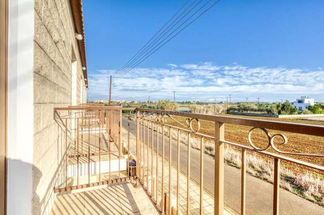 2-bedroom maisonette for sale: https://www.bazaraki.com/adv/5740711_2-bedroom-maisonette-for-sale (www.bazaraki.com)