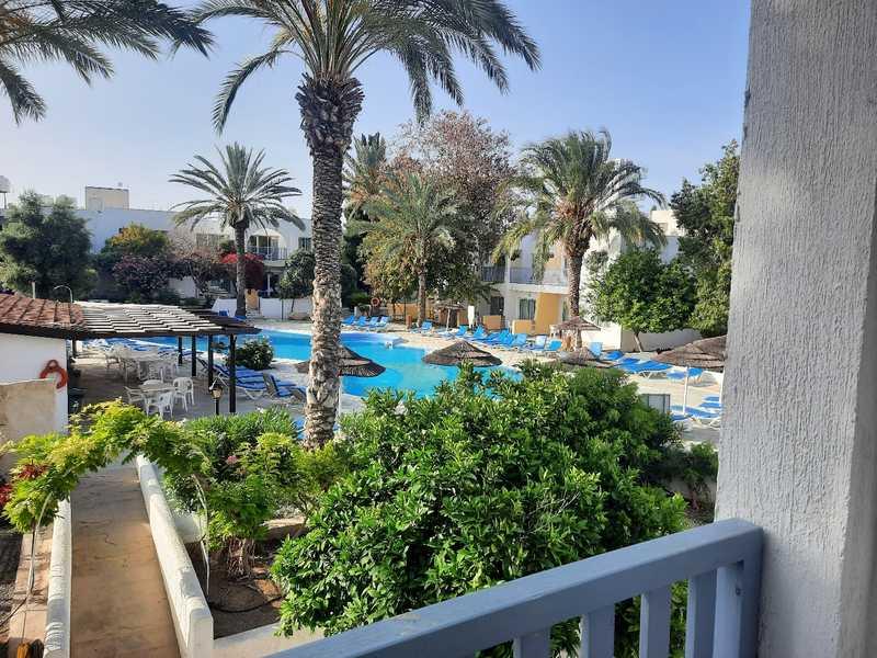 2-bedroom apartment for sale: https://www.bazaraki.com/adv/5795804_2-bedroom-apartment-for-sale (www.bazaraki.com)