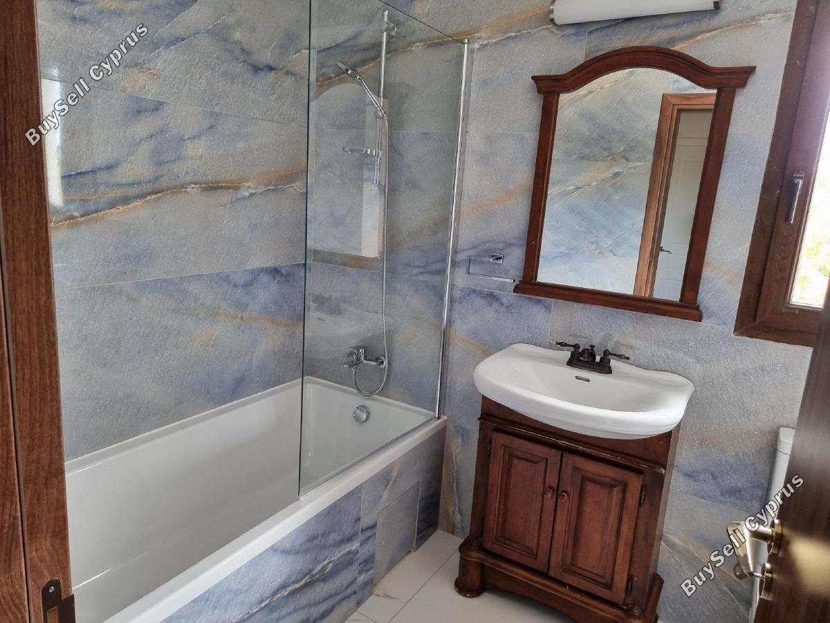 5 Bedroom Detached house to rent in Dekeleia, Larnaca: https://www.buysellcyprus.com/property-for-rent/larnaca/dekeleia/5-bed-detached-house-to-rent-dekeleia-larnaca-1795451.html (www.buysellcyprus.com)