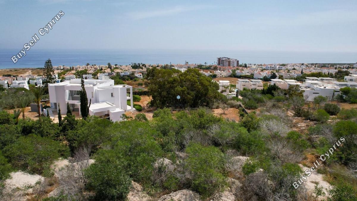 665 SQM Land for sale in Cape Greko, Famagusta: https://www.buysellcyprus.com/property-for-sale/famagusta/cape-greko/land-for-sale-cape-greko-famagusta-1800646.html (www.buysellcyprus.com)