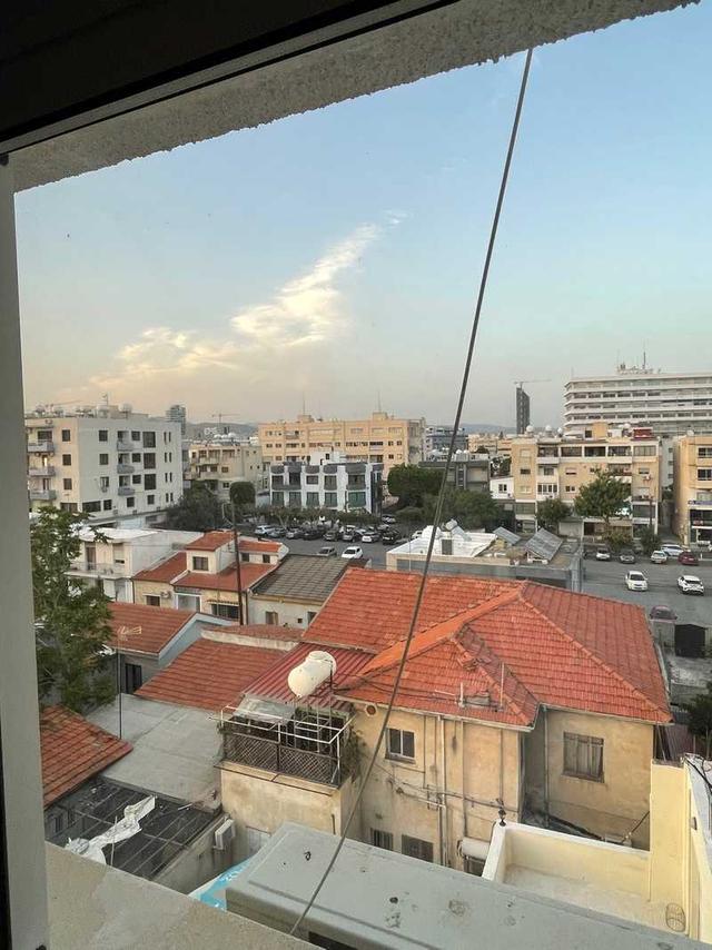 Cozy room in the city center: https://www.bazaraki.com/adv/5793054_cozy-room-for-rent-in-the-city-center (www.bazaraki.com)