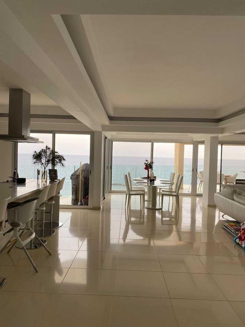 2-bedroom apartment to rent: https://www.bazaraki.com/adv/5787813_2-bedroom-apartment-to-rent (www.bazaraki.com)