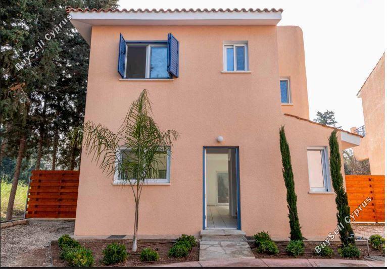 3 Bedroom Detached house for sale in Kato Paphos Universal, Paphos: https://www.buysellcyprus.com/property-for-sale/paphos/kato-paphos-universal/3-bed-detached-house-for-sale-kato-paphos-universal-paphos-1795558.html (www.buysellcyprus.com)