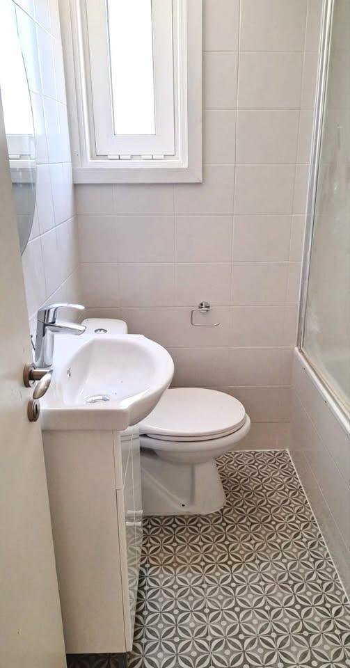 2 Beds 2 Baths House: https://www.facebook.com/marketplace/item/1622845761757857 (www.facebook.com)