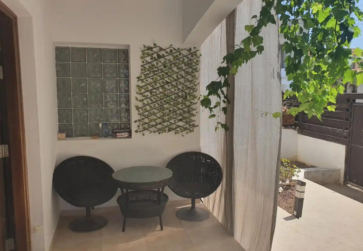 4-bedroom villa in Paphos № 153727: https://dom.com.cy/en/catalog/sale/153727/ (dom.com.cy)