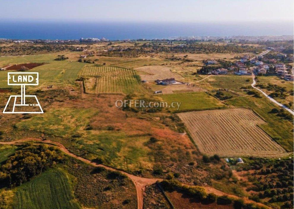 Residential Plot in Agia Napa: https://www.offer.com.cy/en/residential-plot-in-agia-napa/21-816643/ (www.offer.com.cy)