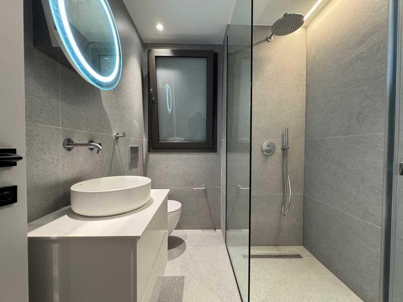 3-bedroom penthouse to rent: https://www.bazaraki.com/adv/5798252_3-bedroom-penthouse-to-rent (www.bazaraki.com)