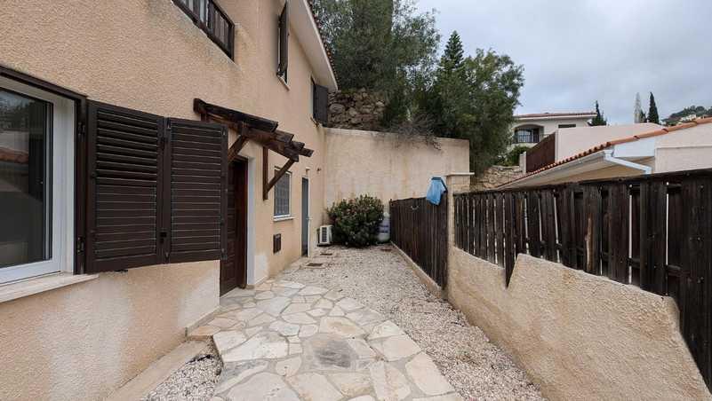 3-bedroom detached house for sale: https://www.bazaraki.com/adv/5798533_3-bedroom-detached-house-for-sale (www.bazaraki.com)