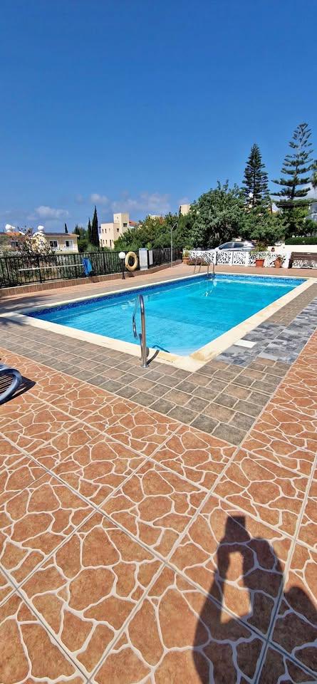 1 bedroom Peyia: https://www.facebook.com/marketplace/item/2222150261546578 (www.facebook.com)