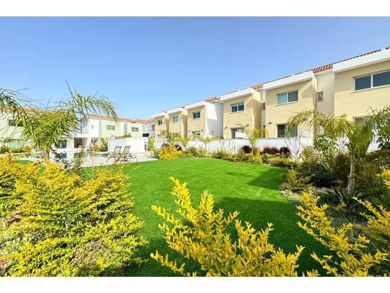 2-bedroom maisonette for sale: https://www.bazaraki.com/adv/5797113_2-bedroom-maisonette-for-sale (www.bazaraki.com)