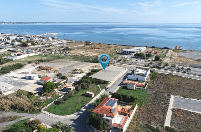 New 3-bedroom penthouse in Larnaca № 153471: https://dom.com.cy/en/catalog/sale/153471/ (dom.com.cy)