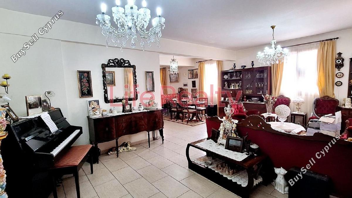 3 Bedroom Detached house for sale in Agios Spyridonas, Limassol: https://www.buysellcyprus.com/property-for-sale/limassol/agios-spyridonas/3-bed-detached-house-for-sale-agios-spyridonas-limassol-1794232.html (www.buysellcyprus.com)