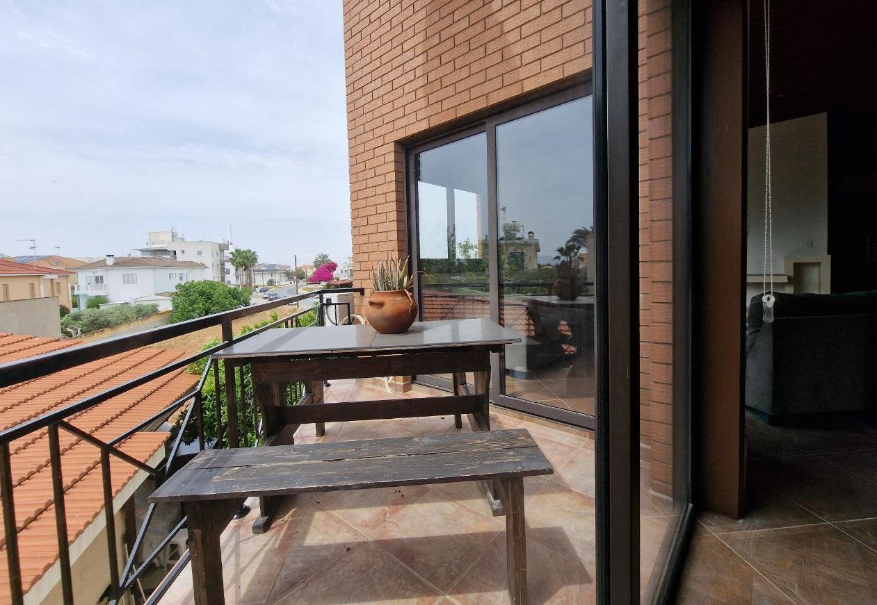 6-bedroom house in Nicosia № 150182: https://dom.com.cy/en/catalog/sale/150182/ (dom.com.cy)