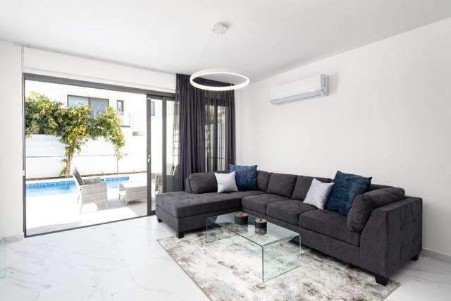 New 5-bedroom villa in Larnaca № 153326: https://dom.com.cy/en/catalog/sale/153326/ (dom.com.cy)