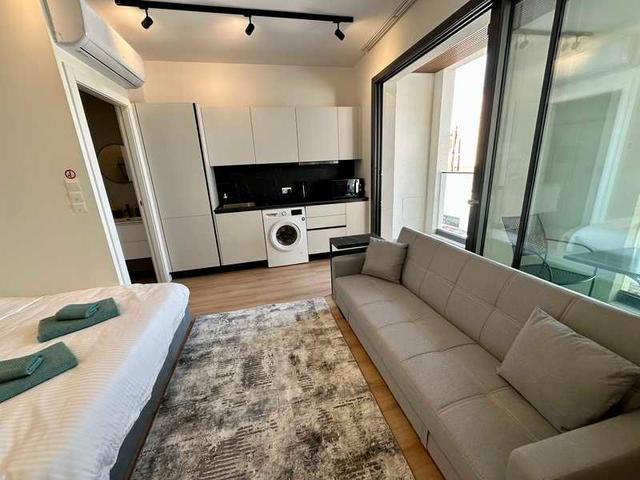 New central luxury studio: https://www.bazaraki.com/adv/5789401_new-central-luxury-studio (www.bazaraki.com)