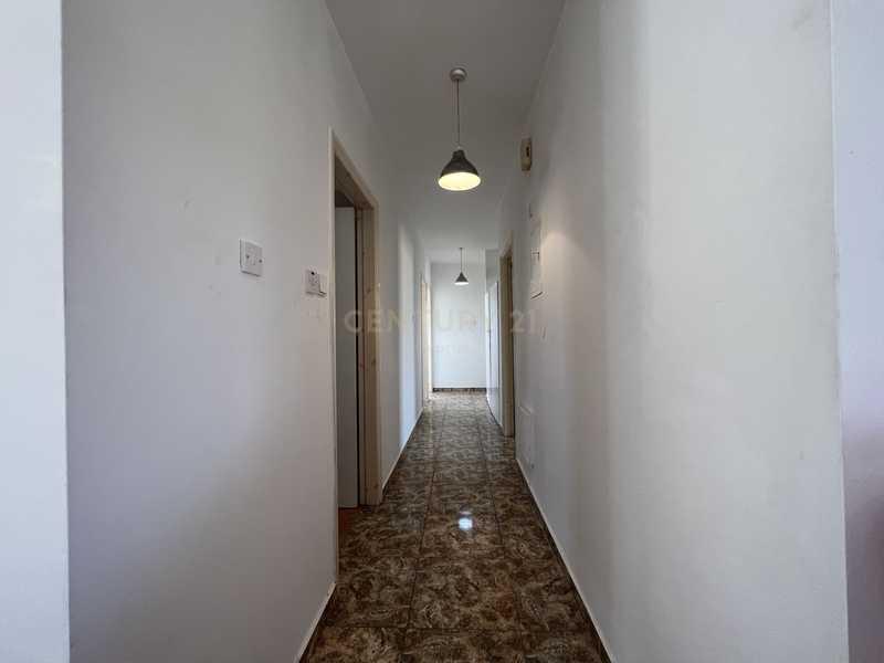Bungalow in monagroulli, 170 sq.m.: https://www.bazaraki.com/adv/5793280_bungalow-in-monagroulli-170-sq-m (www.bazaraki.com)
