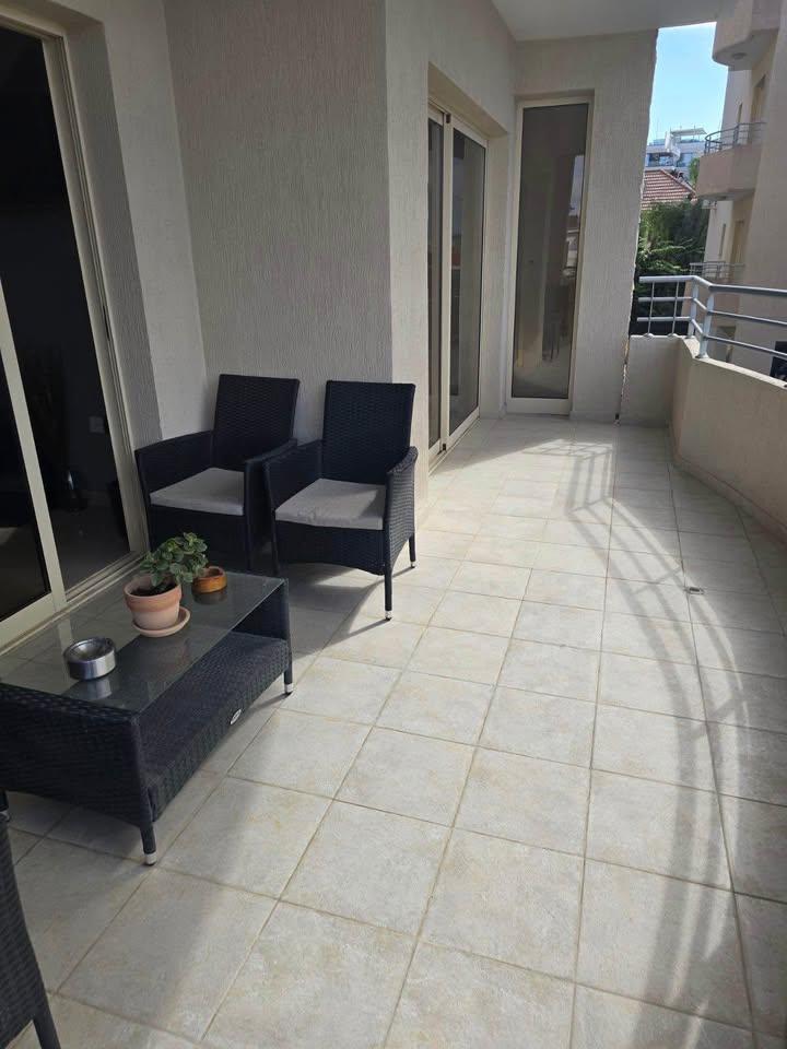 2 Bedroom Apartment: https://www.facebook.com/marketplace/item/699469342576394 (www.facebook.com)