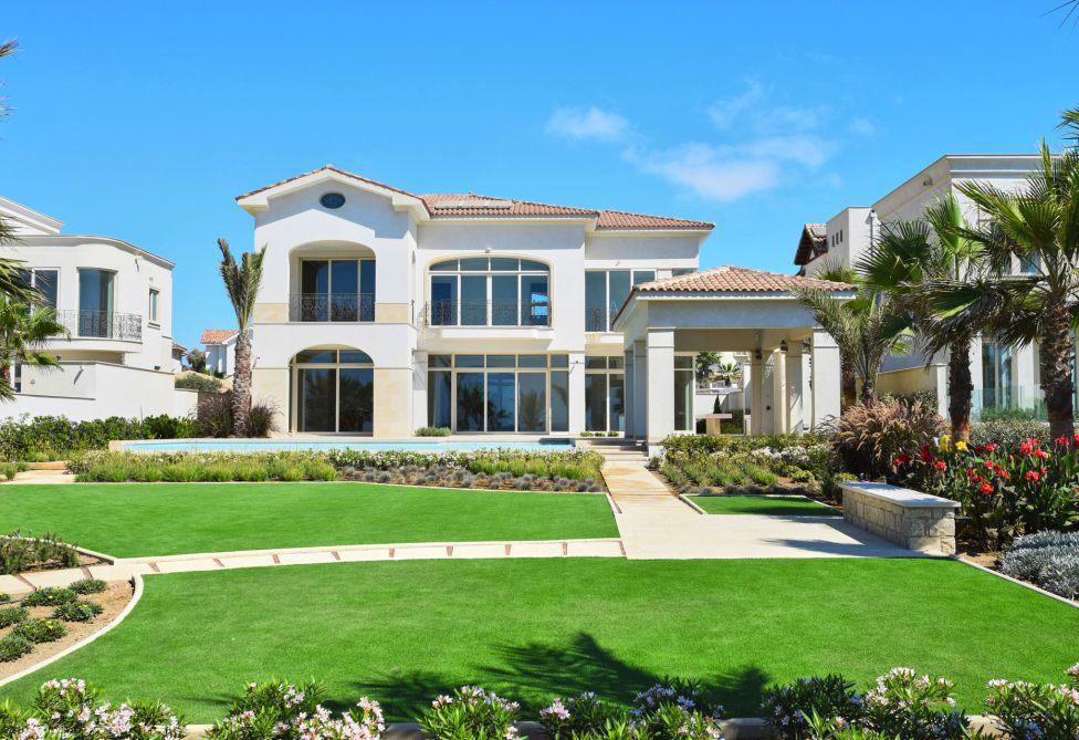 New 7-bedroom villa in Larnaca № 153410: https://dom.com.cy/en/catalog/sale/153410/ (dom.com.cy)