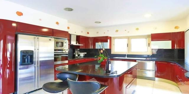 4 Bedroom detached house in Polemi: https://www.facebook.com/marketplace/item/1007993331088879 (www.facebook.com)