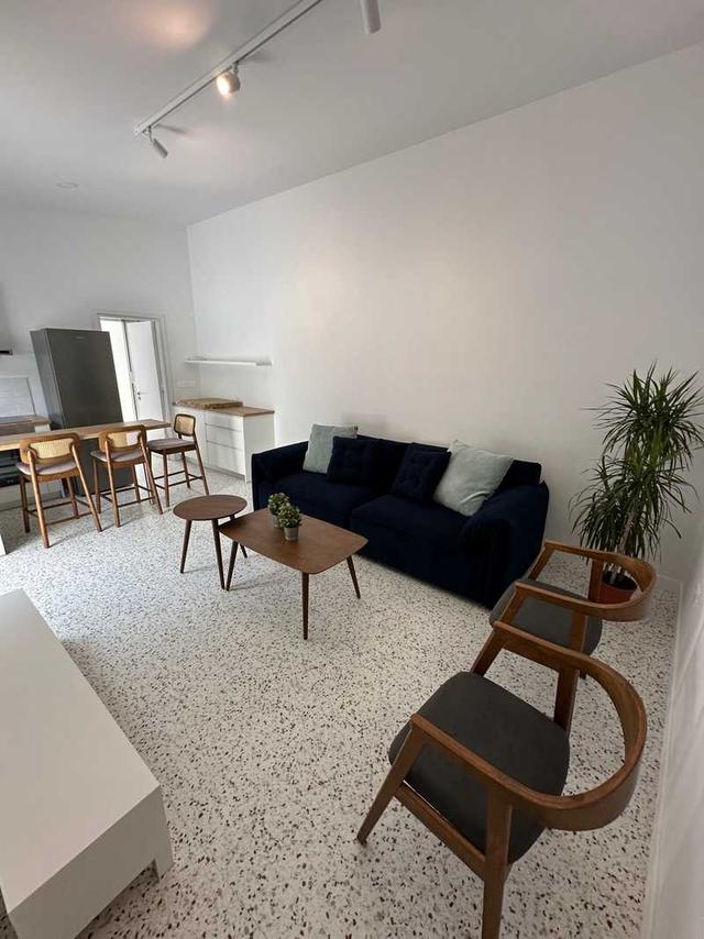 2-bedroom apartment to rent: https://www.bazaraki.com/adv/5767048_2-bedroom-apartment-to-rent (www.bazaraki.com)
