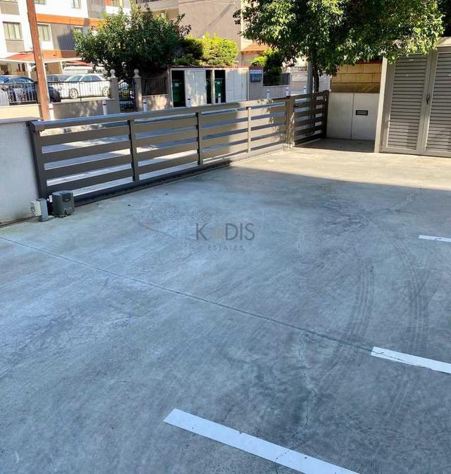 2-bedroom apartment to rent: https://www.bazaraki.com/adv/5789033_2-bedroom-apartment-to-rent (www.bazaraki.com)