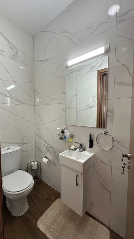 2 Beds 2 Baths Apartment/condo: https://www.facebook.com/marketplace/item/23891436747141468 (www.facebook.com)