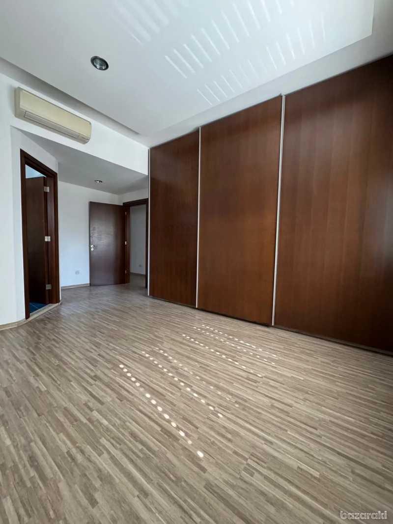 3-bedroom apartment to rent: https://www.bazaraki.com/adv/5790560_3-bedroom-apartment-to-rent (www.bazaraki.com)
