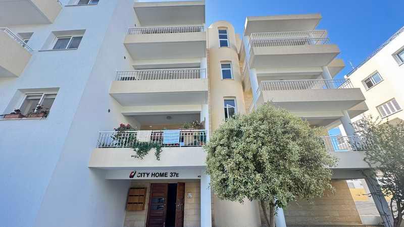 2-bedroom penthouse to rent: https://www.bazaraki.com/adv/5789335_2-bedroom-penthouse-to-rent (www.bazaraki.com)