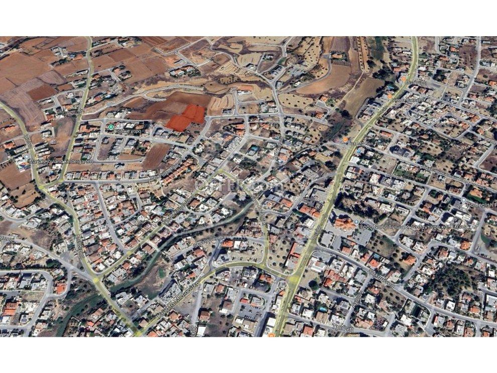 Half plot for sale in Tseri area near Vienna bakeries: https://www.offer.com.cy/en/half-plot-for-sale-in-tseri-area-near-vienna-bakeries/21-815868/ (www.offer.com.cy)