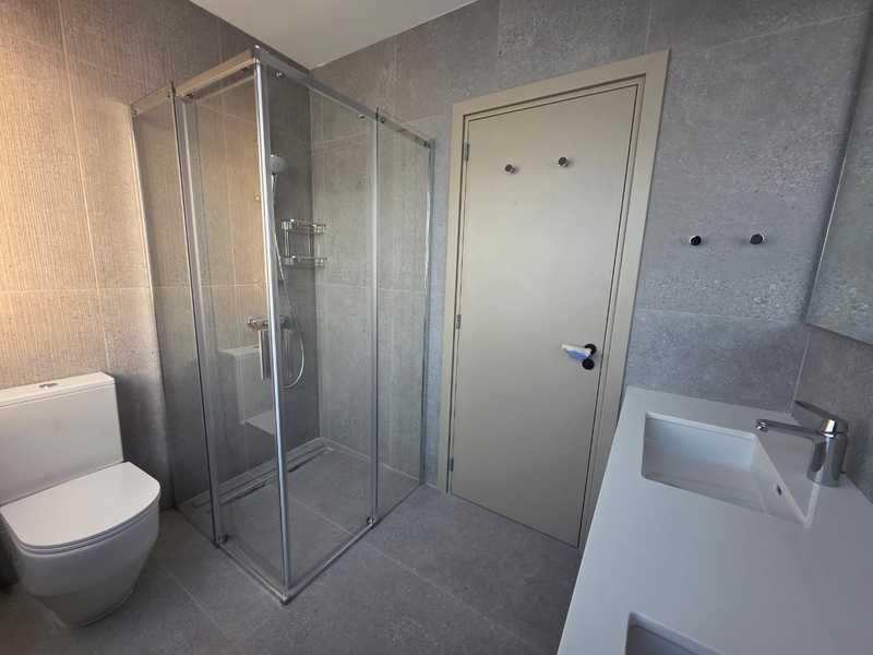 3-bedroom apartment to rent: https://www.bazaraki.com/adv/5798279_3-bedroom-apartment-to-rent (www.bazaraki.com)