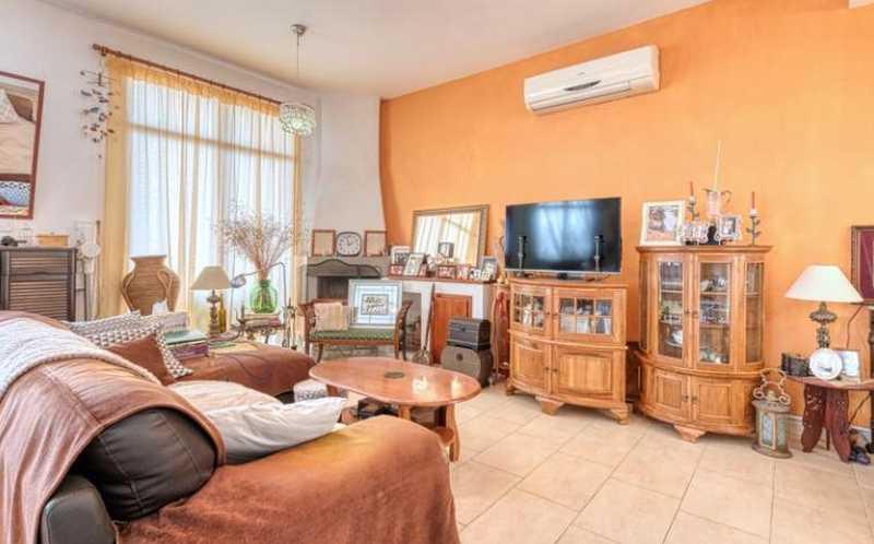 3-bedroom villa for sale: https://www.bazaraki.com/adv/5787586_3-bedroom-villa-for-sale (www.bazaraki.com)